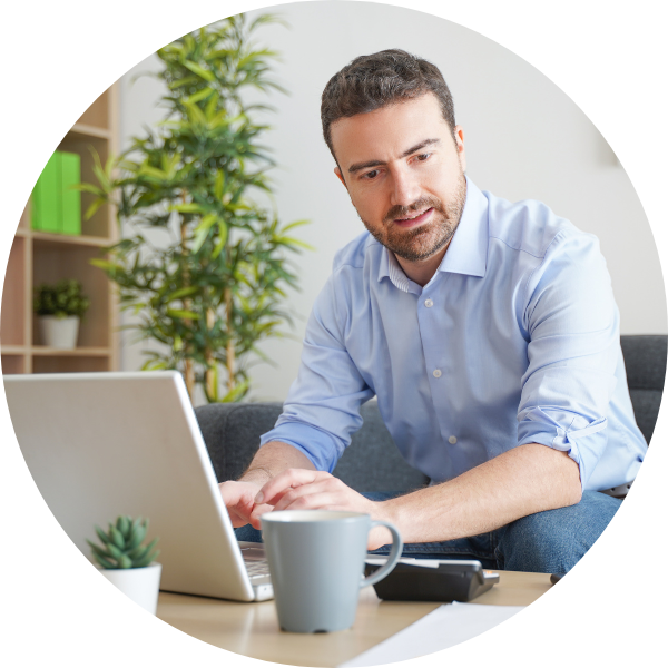 Apeiron — A Boundless Community of Consultants